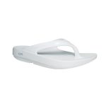 oofos-oolala-white-thongs